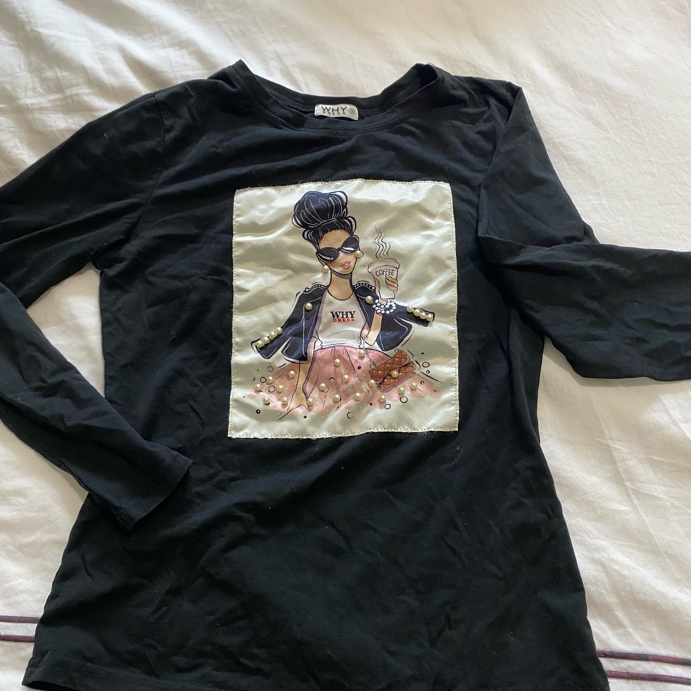 Black long sleeve tshirt